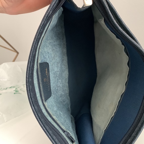 Authentic & Gorgeous Vintage Dark Blue Gucci Travel Clutch/Pouch - Picture 11 of 17